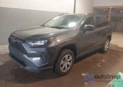 2021 Toyota Rav4 Le z USA, uszkodzony, nr VIN 2T3H1RFV4MW184397